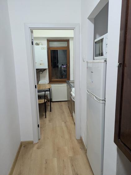 Garsonieră decomandată în Central