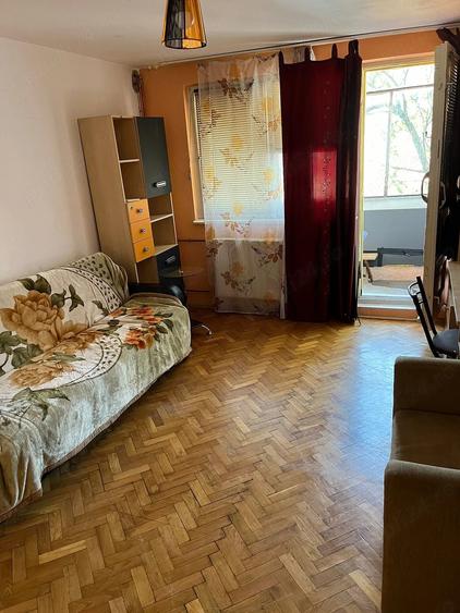 Garsonieră decomandată în Iosefin