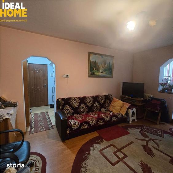 Apartament cu 3 camere semidecomandat în Mircea cel Bătrân