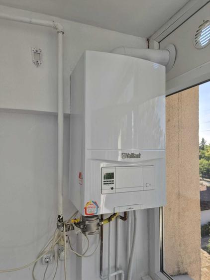 Apartament cu 3 camere decomandat în Lipovei