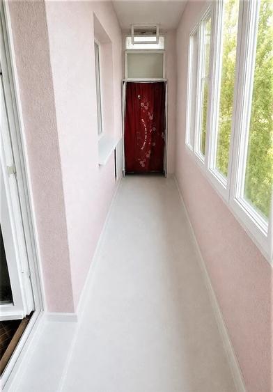 Apartament cu 3 camere semidecomandat în Lacul Tei