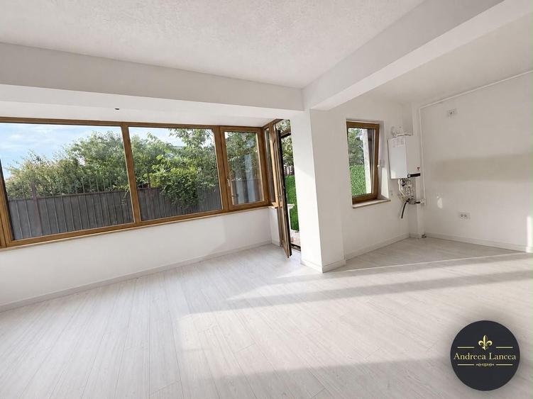 Apartament cu 3 camere semidecomandat în 1 Decembrie 1918