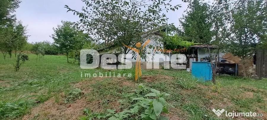 Casă cu 3 camere cu Teren 1715 Mp în Cornești