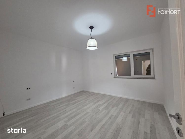 Casă cu 5 camere cu Teren 460 Mp în Șagu