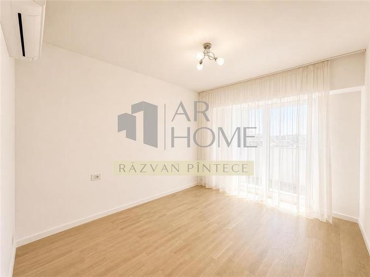 Apartament cu 4 camere decomandat, mobilat în Ultracentral