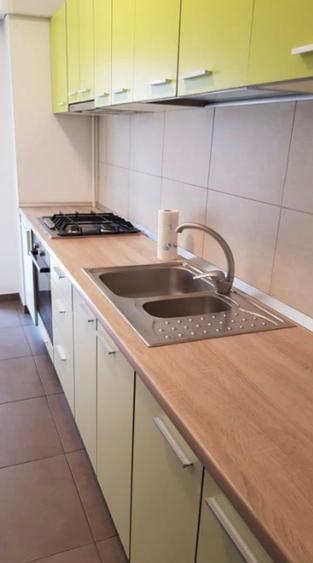 Apartament cu 2 camere decomandat în Păcii