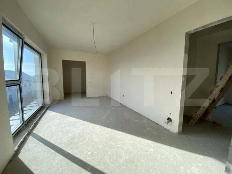 Casă cu 4 camere cu Teren 410 Mp în Dezmir