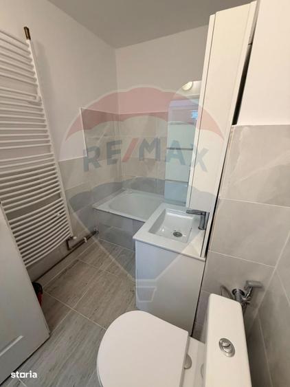 Apartament cu 2 camere decomandat în 1 Mai