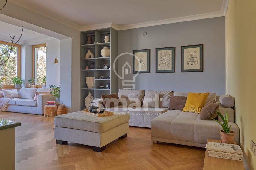 Apartament cu 4 camere decomandat, mobilat în Central