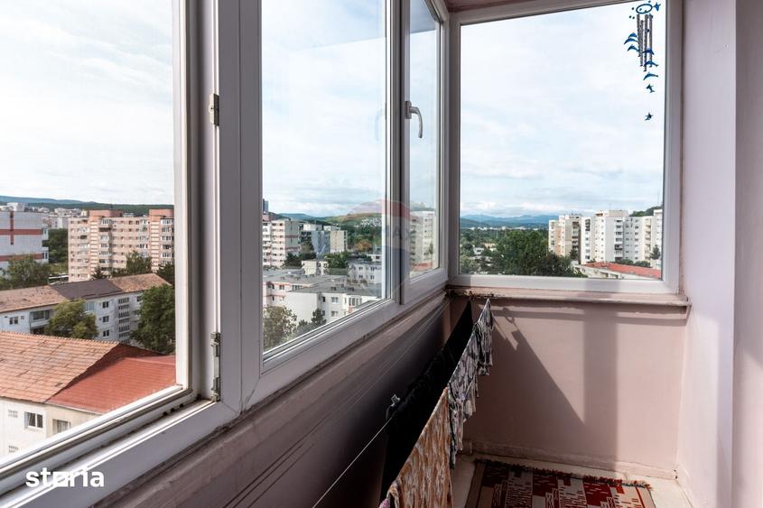 Apartament cu 3 camere semidecomandat în Grigorescu