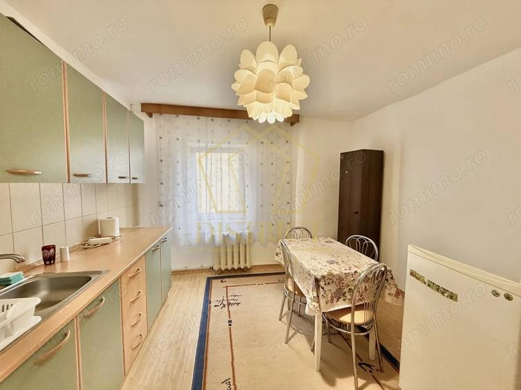 Apartament cu 2 camere decomandat în Girocului