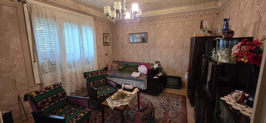 Casă cu 4 camere în Mănăștiur