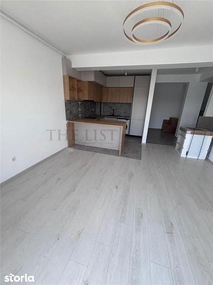 Apartament cu 4 camere în Pipera