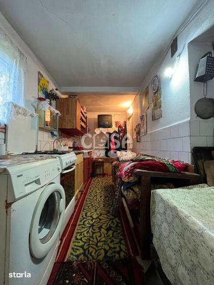 Casă cu 5 camere cu Teren 1187 Mp în Tătărani