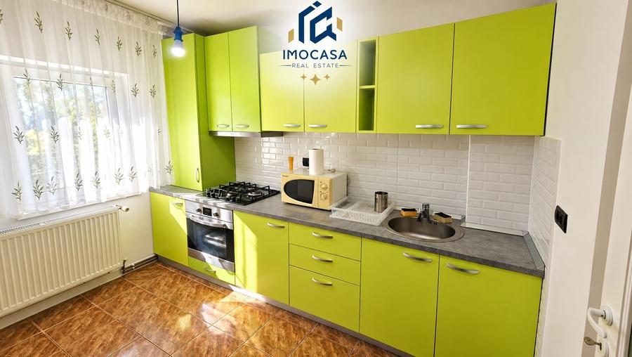 Apartament cu 4 camere decomandat, mobilat în Aurel Vlaicu