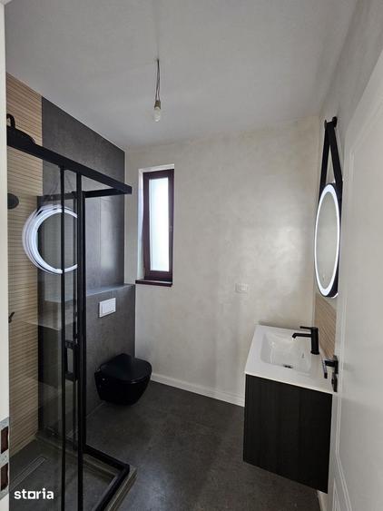 Casă cu 4 camere cu Teren 390 Mp în Central