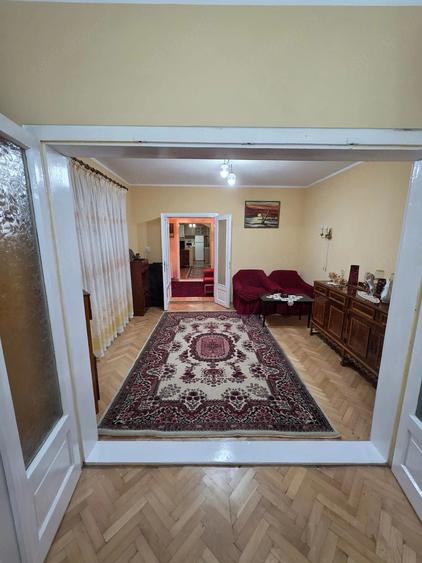 Casă cu 3 camere cu Teren 148 Mp în Central