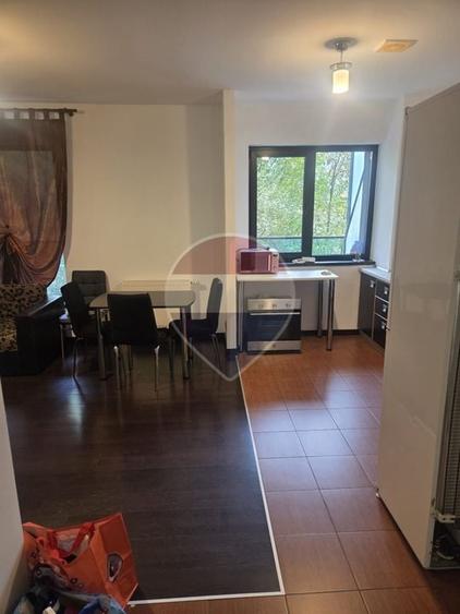 Apartament cu 2 camere decomandat în Răcădău