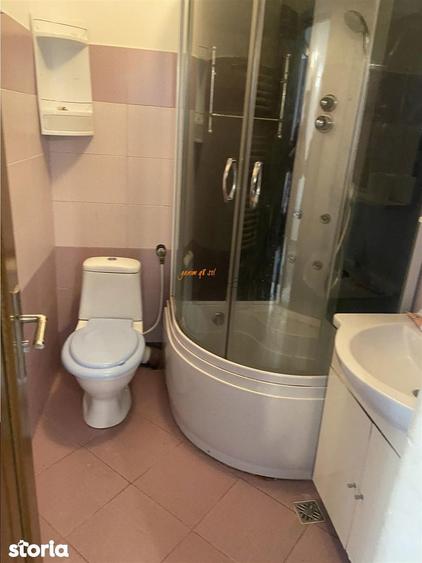 Apartament cu 2 camere decomandat, mobilat în Sud
