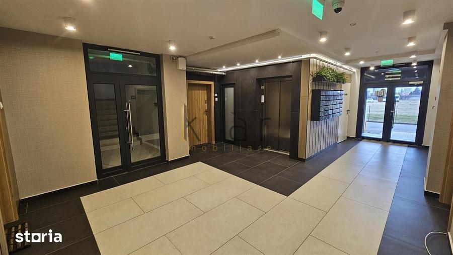 Apartament cu 3 camere semidecomandat în Florești
