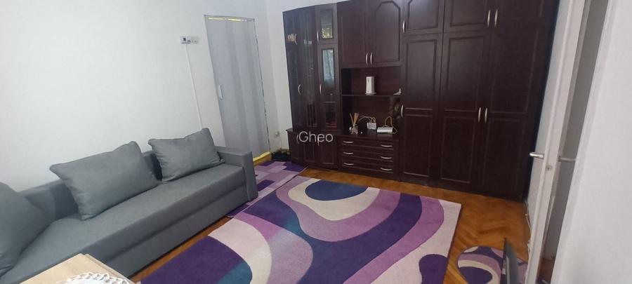 Inchiriez apartament cu 2 camere