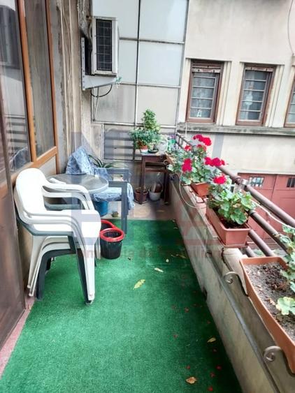 Apartament cu 4 camere semidecomandat, mobilat în Unirii