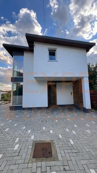 Casă individuală cu 4 camere cu Canalizare în Techirghiol