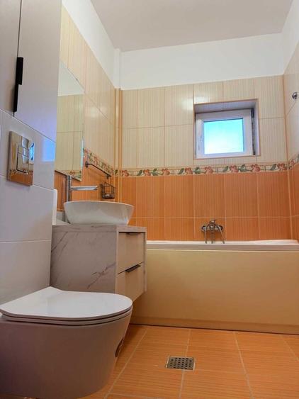 Apartament cu 2 camere decomandat în Trivale
