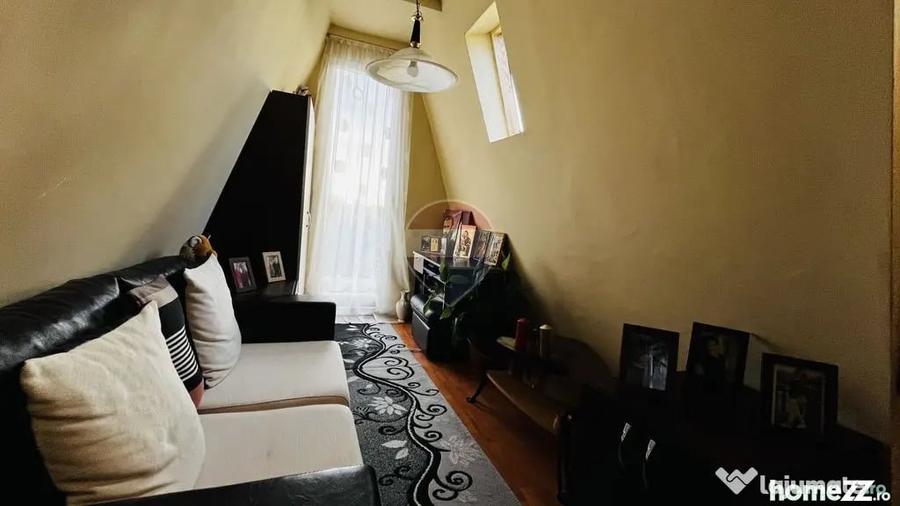 Casă cu 4 camere cu Teren 959 Mp în Lăzăreni