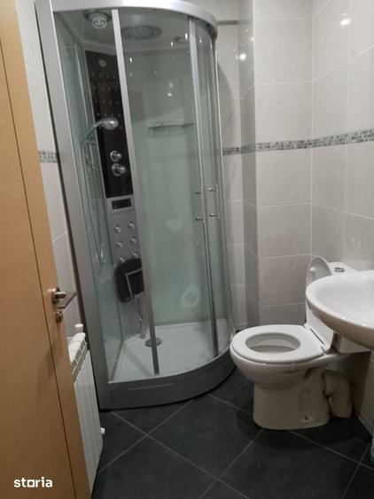 Apartament cu 4 camere decomandat în Călărași