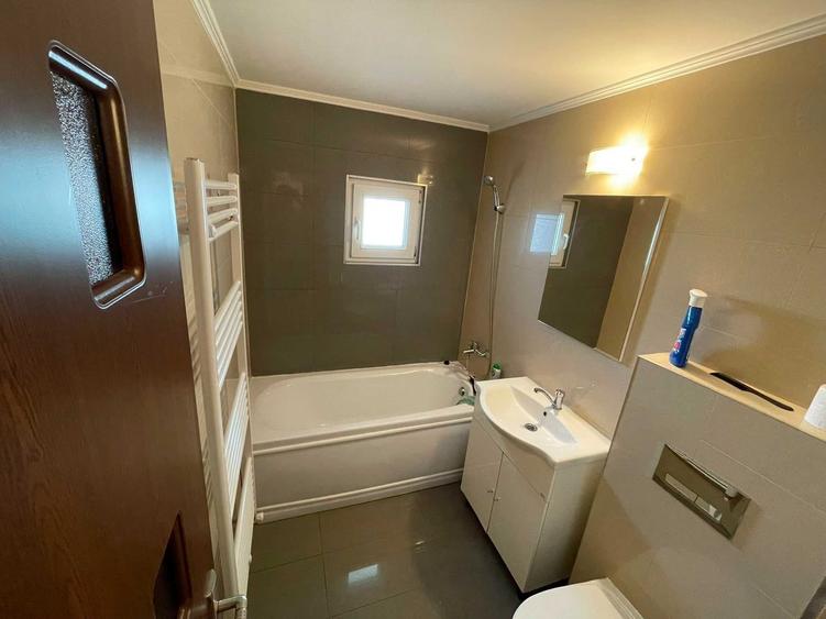 Apartament cu 2 camere decomandat în Dosu Bricii
