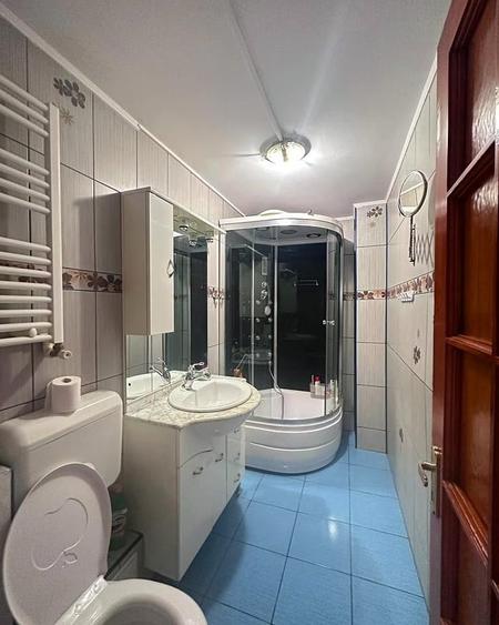 Apartament cu 2 camere decomandat în Vitan