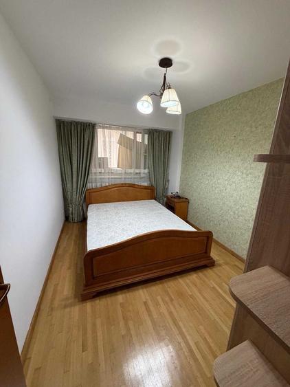 Apartament cu 3 camere semidecomandat în Corbeanca