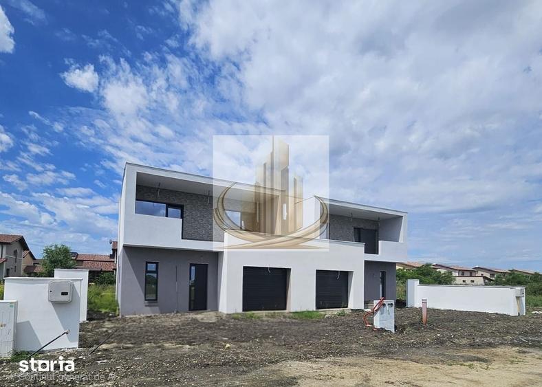 Duplex cu 4 camere cu Canalizare în Săcălaz