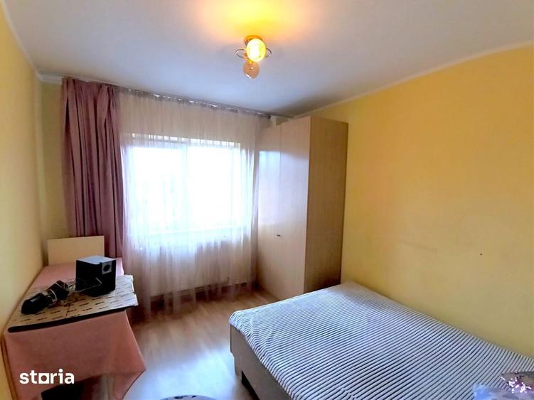 Apartament cu 4 camere decomandat, mobilat în Burdujeni