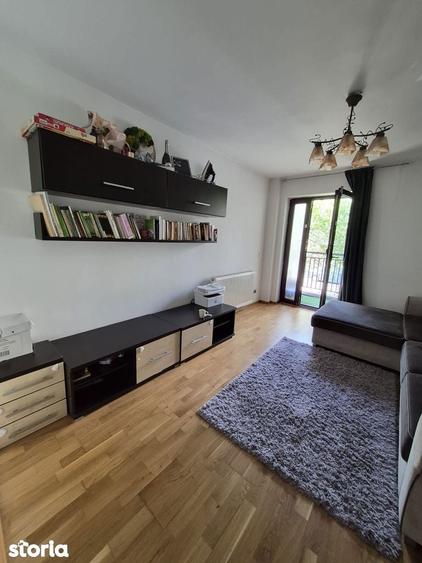 Apartament cu 2 camere decomandat în Rovine