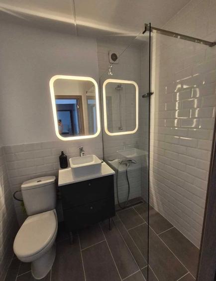 Apartament cu 4 camere decomandat în Politehnica