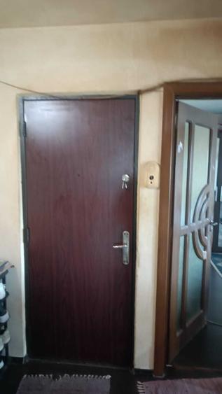 Apartament cu 3 camere decomandat în Cornitoiu