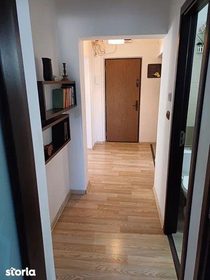 Apartament cu 3 camere decomandat, mobilat în Inel II