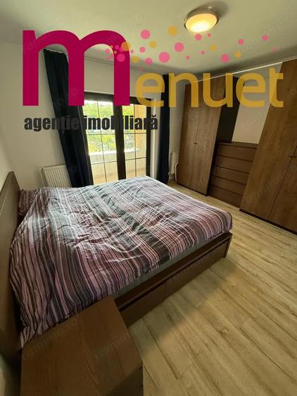Casă cu 6 camere cu Teren 2000 Mp în Malcoci