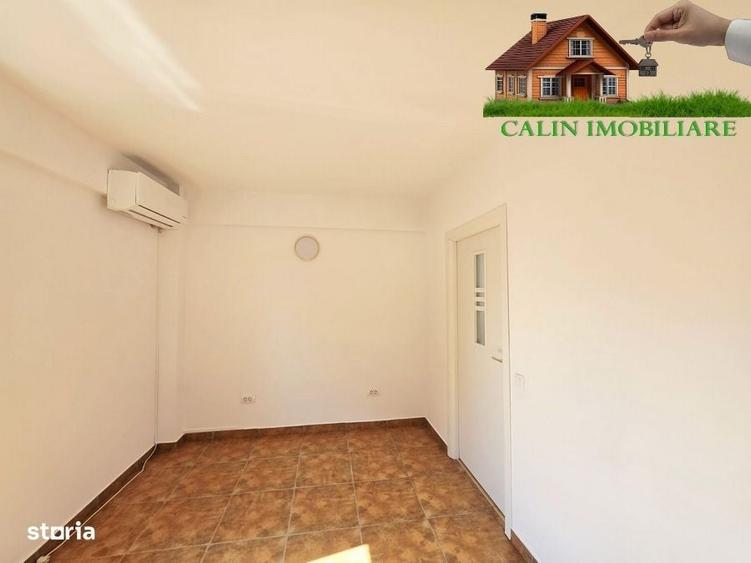 Casă cu 4 camere în Tătărași