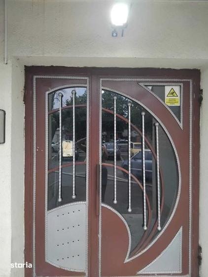 Apartament cu 2 camere semidecomandat în Berceni