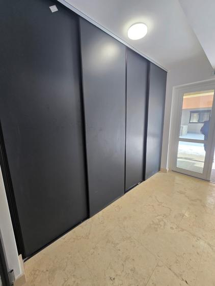 Apartament cu 2 camere decomandat în Nicolina