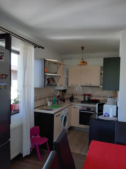 Apartament cu 2 camere decomandat, mobilat în Periferie