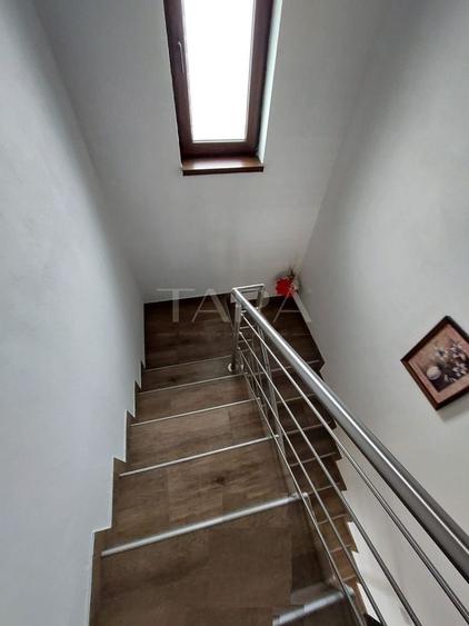 Casă individuală cu 3 camere cu Canalizare în Sânnicoară