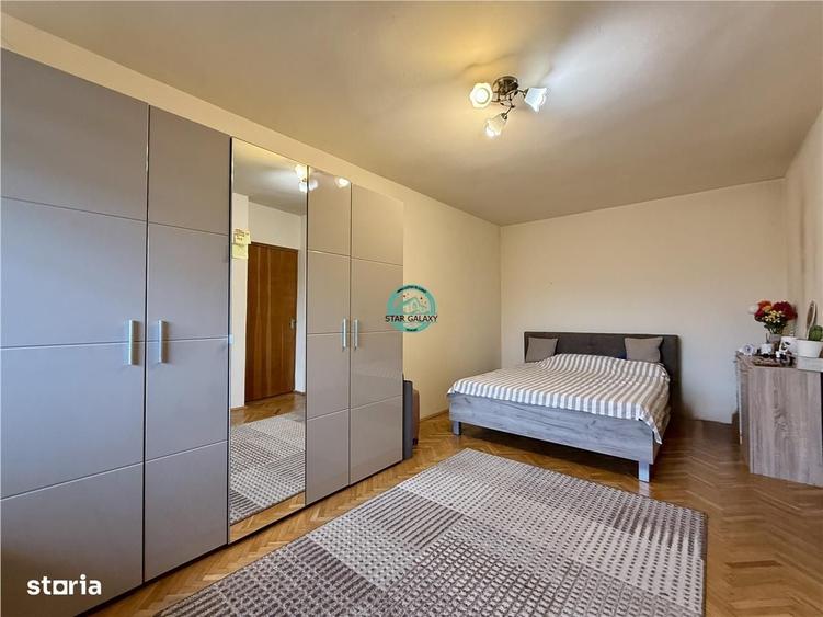 Apartament tip penthouse cu 5 camere de inchiriat, zona Poli 2 - 1