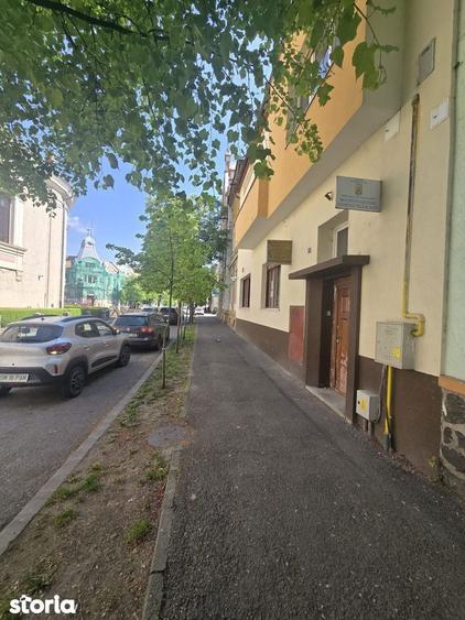 Apartament cu 3 camere în Burdea