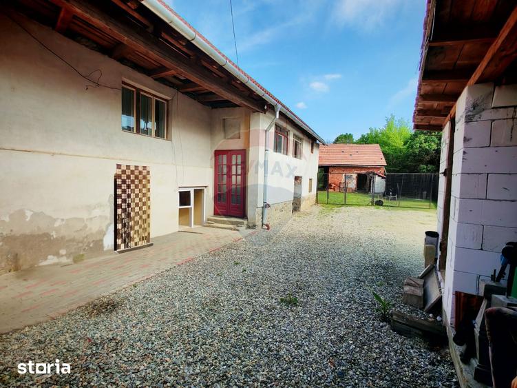 Casă cu 3 camere cu Teren 1757 Mp în Ultracentral