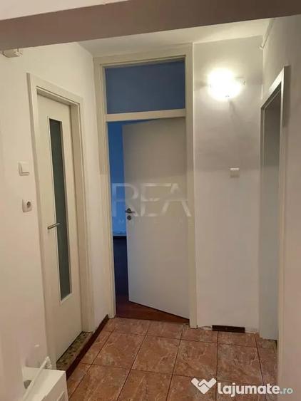Apartament cu 3 camere decomandat în 13 Septembrie