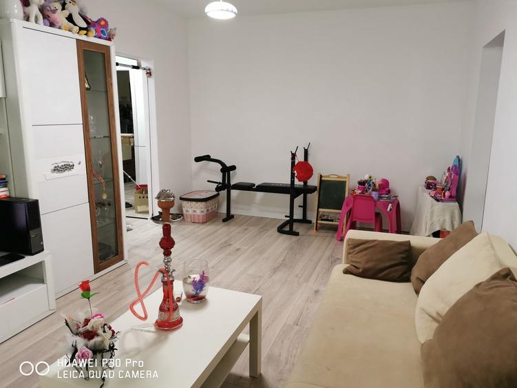 Apartament cu 2 camere semidecomandat în Pantelimon